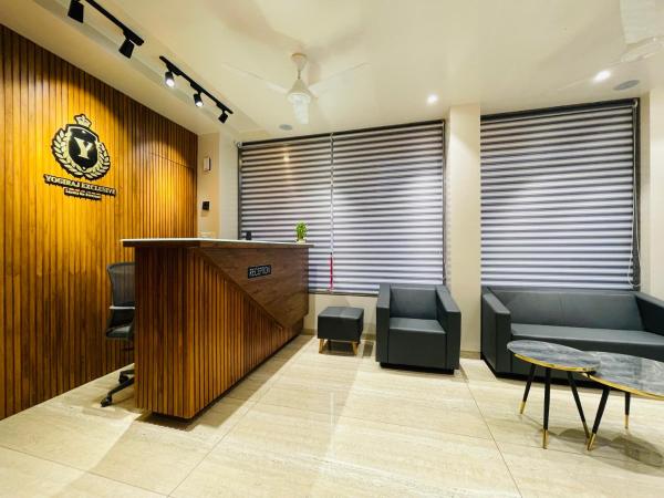 Yogiraj Exclusive Lodge, Rezervovat Hotel Barshi Nové Dilí