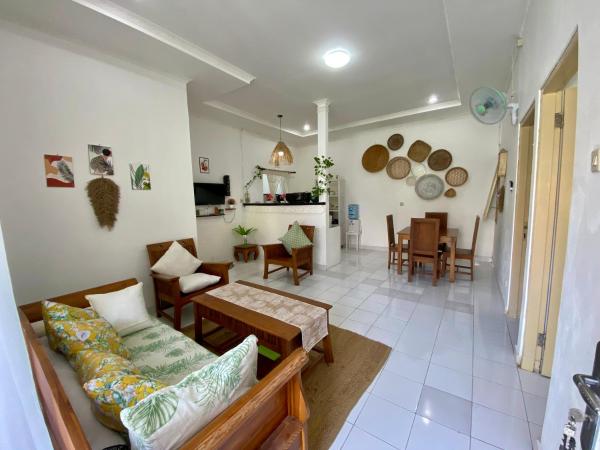 House for Rent Balangan II - Bali, Rezervovat  Hotely v Bali s parkováním, Parkování