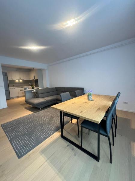 Cozy London Escape, Rezervovat  Suceava Suceava