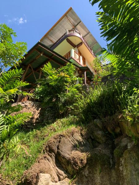 Hostal Xeabaj La Cascada, Rezervovat  Tzununá Solola