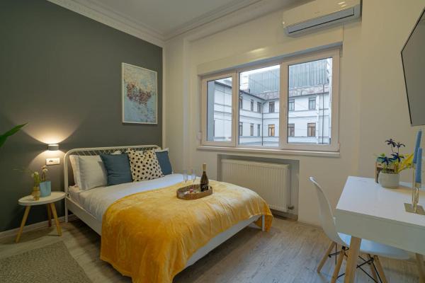 Modern 2-BR Flat near Cismigiu & Universitate - Balcony & Kitchen, Rezervovat  Bukurešť Muntenia