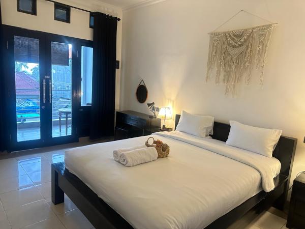 Little White Pavilion小白楼, Rezervovat  Sampalan Bali