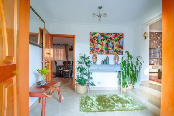 Tara Villa - Elegant 4-Bedroom Home in Buziga - Kampala, Rezervovat  Kampala Uganda