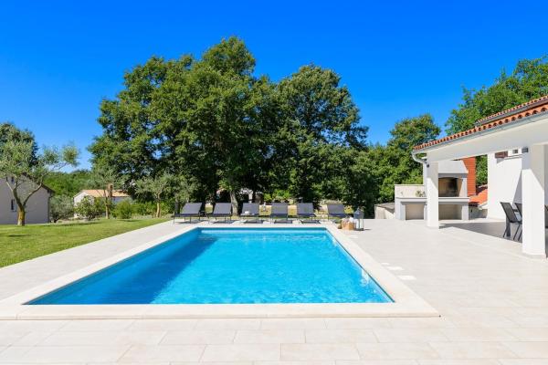 Villa Piljan by Istrialux, Rezervovat  Bokordići hotely s bazénem, Bazén