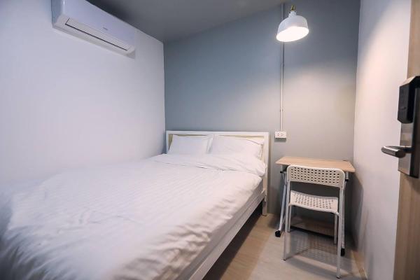 LCT Hostel Bangkok, Rezervovat  Hotely v Central Thailand s parkováním, Parkování