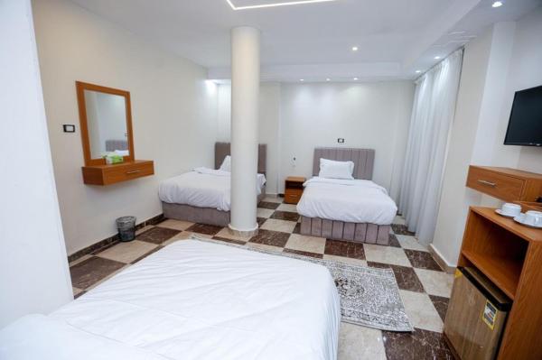 7 pyramids inn, Rezervovat  Cairo Governorate hotely s parkováním, Parkování