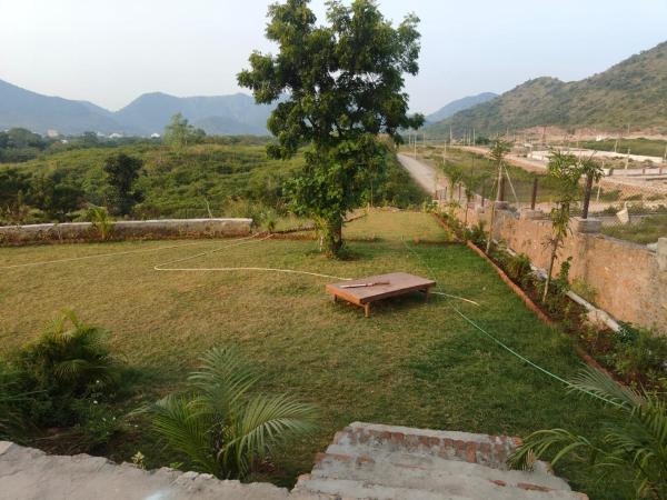 Morika Hill Villa, Rezervovat  Udajpur Rajasthan