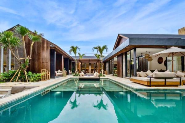 Chloe Valley 5 BR Private Pool Villa, Rezervovat  Bali hotely s bazénem, Bazén