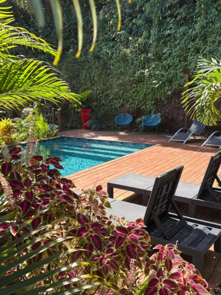 Villa Mamalouken App Maloe, Rezervovat  Rivière-Pilote hotely s bazénem, Bazén