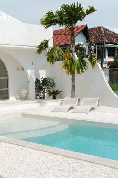 Celina - 2BR Private Pool Mediterranean Villa near Canggu, Rezervovat  Canggu Badung