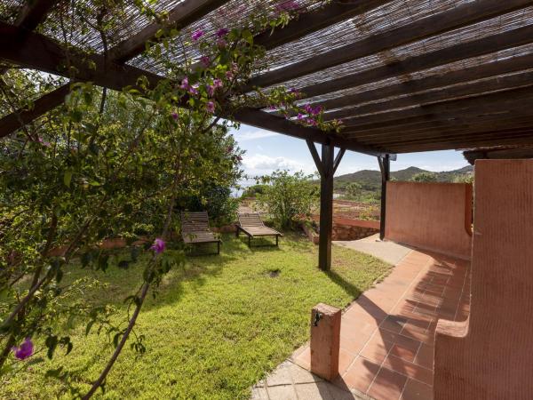 Holiday Home Villa 20 by Interhome, Rezervovat  Korsika hotely s parkováním, Parkování