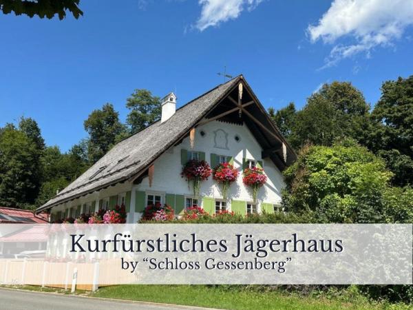 KURFÜRSTLICHES JÄGERHAUS - by "Schloss Gessenberg" - luxurious vacation home with mountain views, suitable for families and friends, Rezervovat  Hotely v Bavorsko s parkováním, Parkování