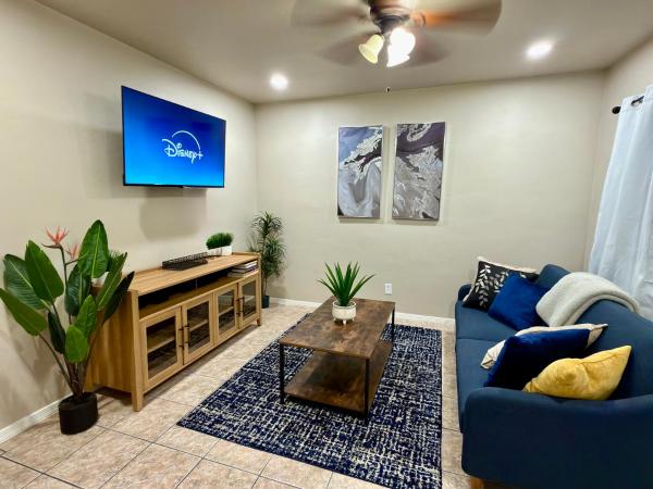 La Casa Contenta - Stylish Casita Near Downtown, Fort Bliss and Hospitals, Rezervovat  El Paso Texas