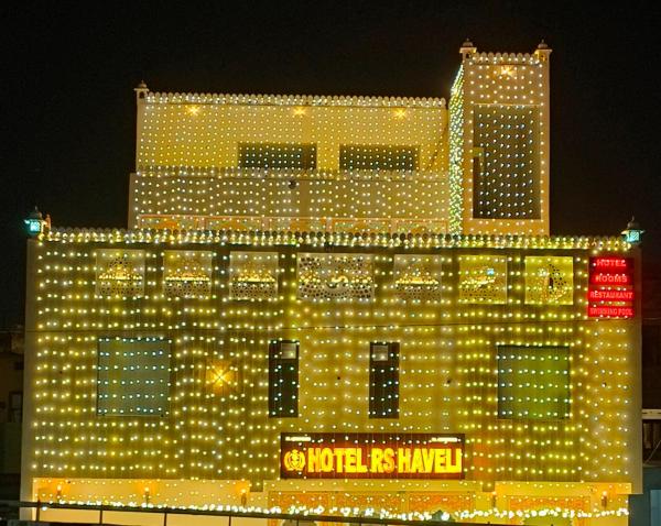 Hotel RS Haveli Jaipur, Rezervovat  Džajpur 