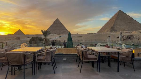 Pyramids Height Luxury Wing, Rezervovat  Cairo Governorate hotely s bazénem, Bazén