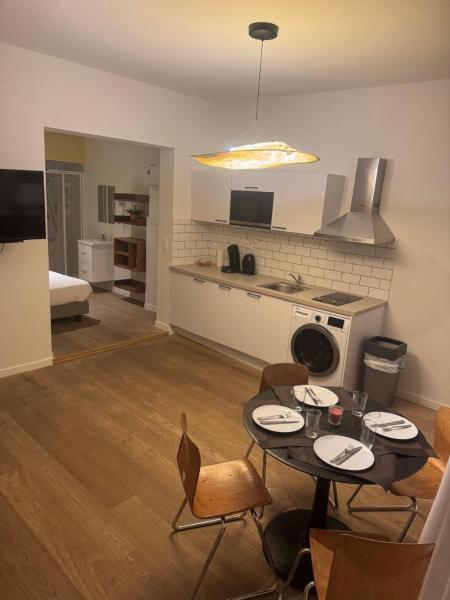Studio 003 Avenue Louise, Rezervovat  Brusel 