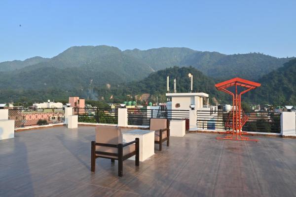 Hotel arti cottage, Rezervovat  Hotely v Uttarakhand s parkováním, Parkování