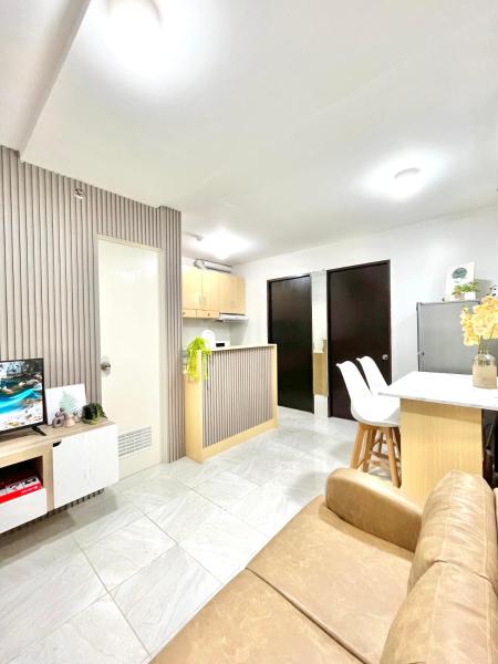 2 Bedroom Condo Fully-Furnished good for 5-6pax by Gerra at Urban Deca Homes Banilad, Rezervovat  Mandaue Visayas