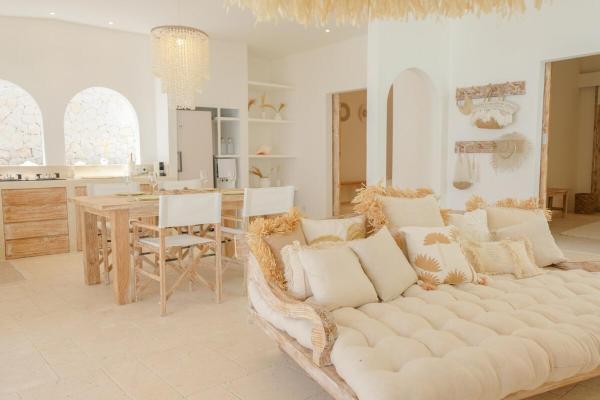 NEW - 2BR Beach Villa, Calm & Cozy, Aesthetic, Rezervovat  Bali hotely s bazénem, Bazén
