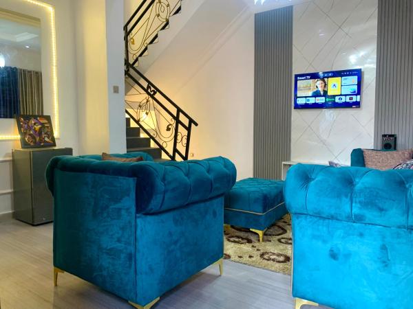 Reagal Apartments, WMachine, WiFi, 13 mins DRV from Ikeja, OPIC ESTATE, Rezervovat Apartmán Agege 