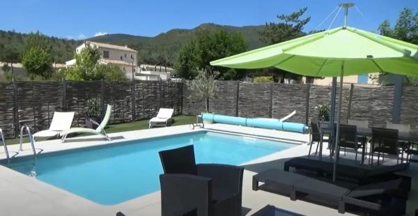 Villa accueillante avec piscine à Castellane - 153 m², Rezervovat  Castellane Gorges du Verdon