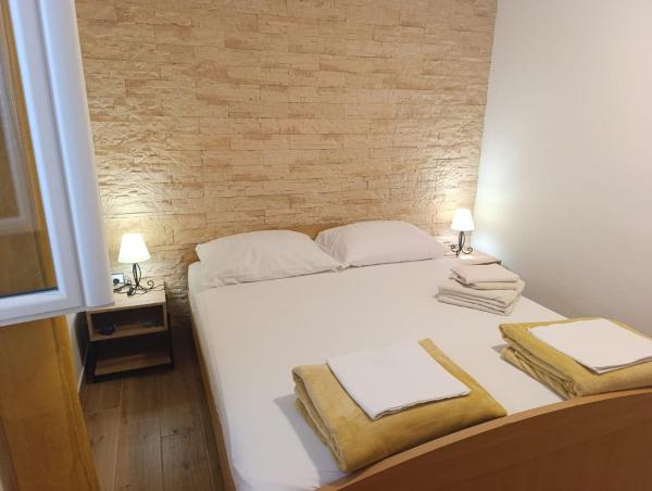 Seafront apartments Valla, Rezervovat Apartmán Metajna Pag