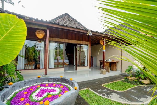 Insenja Ubud Tropical Suite Villa, Rezervovat  Hotely v Bali s parkováním, Parkování