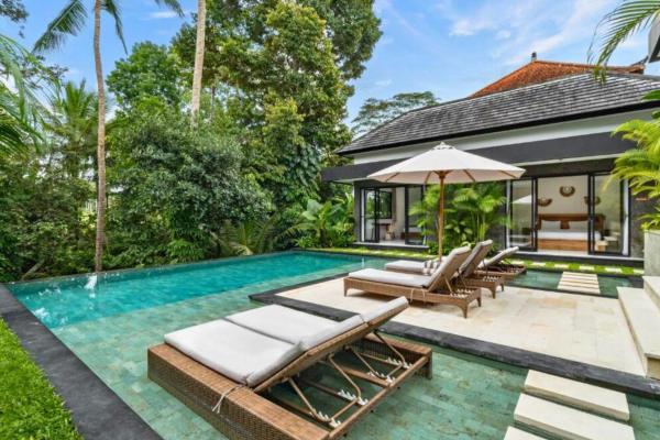 Tasanee 6 BR Private Pool Villa, Rezervovat  Bali hotely s bazénem, Bazén