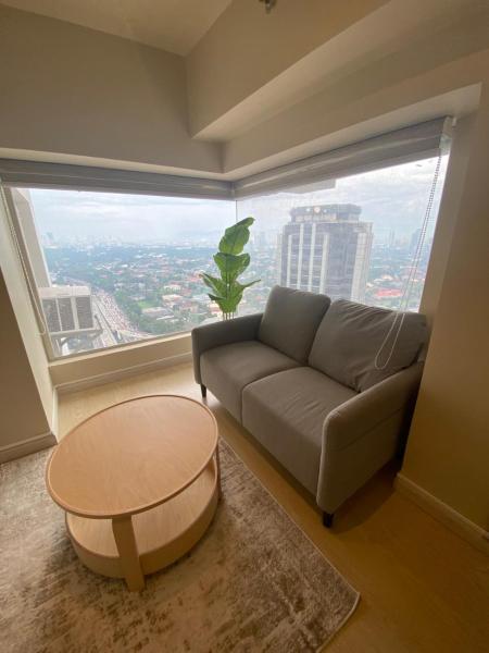 EDSA Heights Unit 3422 Two br Penthouse Loft Unit AMA Tower residences, Rezervovat Hotel Manila 