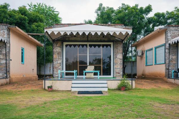 Hidden Gem near Jaipur horse ride, scenic view & swimming pool, Rezervovat   