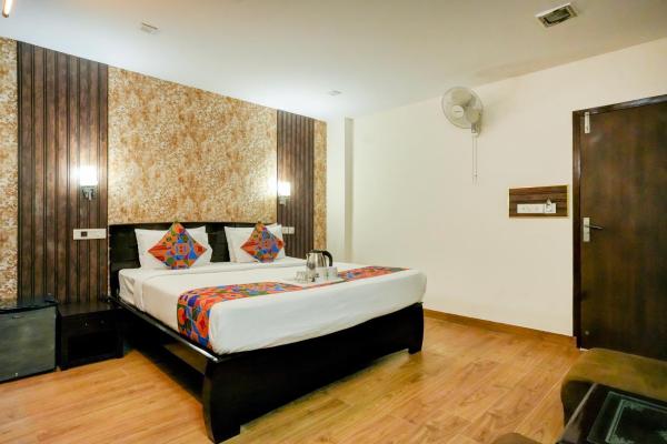 Hotel Sahibs Corporate Inn Jaipur, Rezervovat  Džajpur 