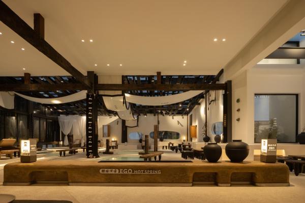 EGO Hot Spring Resort hotel, Rezervovat  Garzê. Sichuan