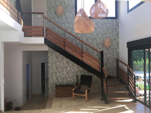 Villa Colorado entre terre et Ocean Indien, Rezervovat  Saint-Denis hotely s bazénem, Bazén