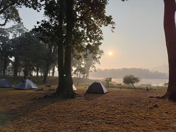 Chandubi Eco Camp of wave Ecotourism, Rezervovat  Barduār Assam