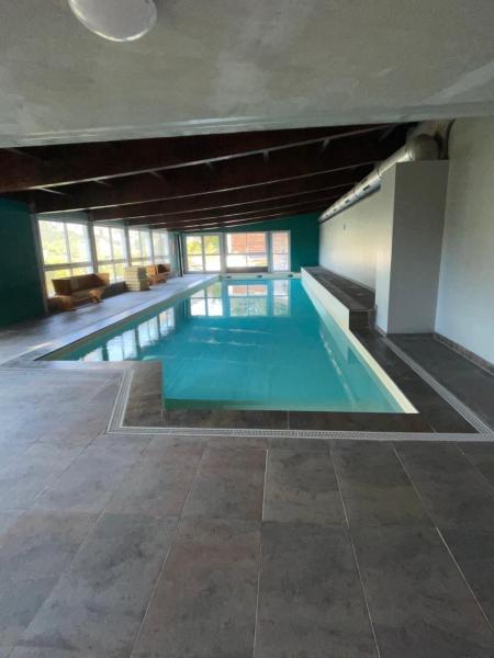 T3 Terrasse Piscine Sauna Spa Jausiers Magnans D102, Rezervovat  Hotely v Ubaye Valley s bazénem, Bazén