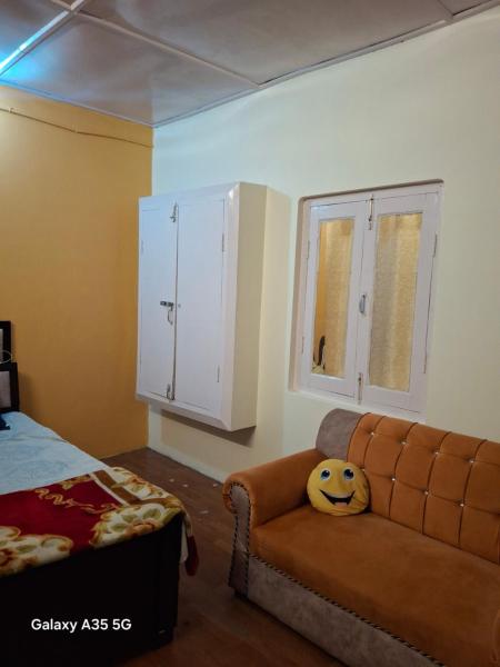 Iznas stay, Rezervovat  Nainital Uttarakhand