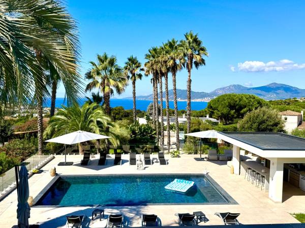 villa NOESIS, Rezervovat  Korsika hotely s bazénem, Bazén
