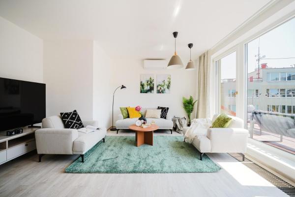 Prague Days - Top Floor Apartments with Terrace & AC near Vyšehrad Castle, Rezervovat Apartmán Praha Česko