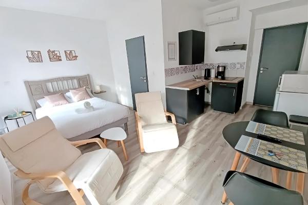 Apt 7, 2ème étage, Studio de 24 m2 avec terrasse plein sud,, Rezervovat  Amélie-les-Bains-Palalda Pyrénées-Orientales