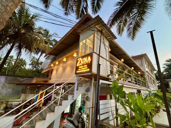 Zuna Stayz Morjim Goa, Rezervovat  Morjim 