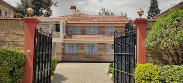 Axis Garden Suites 8-Bedroom Villa Near JKIA & SGR Sleeps 16 Private Garden Retreat in Syokimau, Rezervovat  Machakos hotely s parkováním, Parkování