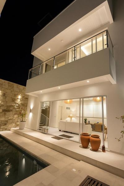 818 Villa Tira, Rezervovat  Canggu Badung