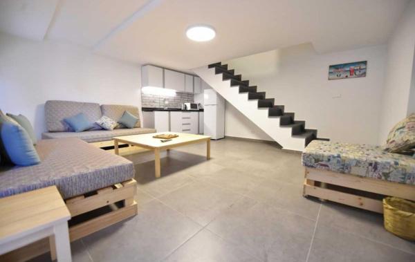 Sea Breeze Duplex Studio in Batroun Souk, Rezervovat  Batroûn 