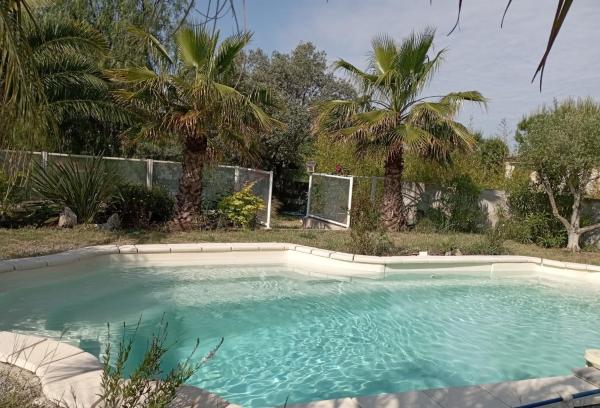 Villa plain-pied avec piscine californienne privée, Rezervovat  Pouzolles Languedoc-Roussillon