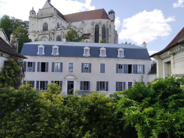 L\ancien Tribunal, Rezervovat  Tonnerre 