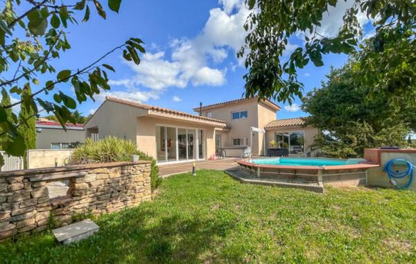 Villa de luxe MASADRIM aux portes d'Uzès, Rezervovat  Serviers-et-Labaume Gard