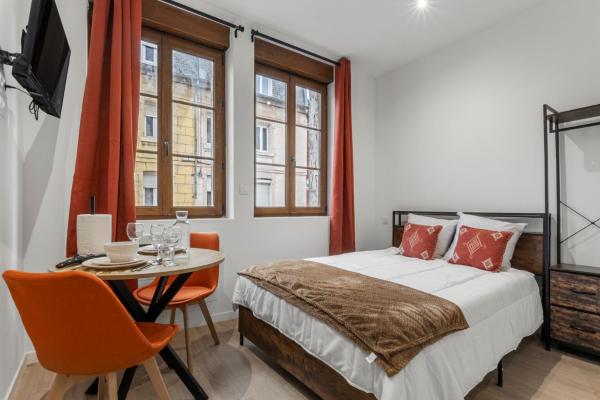 Pomme rouge, Rezervovat  Saint-Quentin 