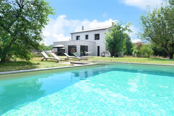 Villa à Castres, Maison 10 personnes avec piscine privée, jardin et 5 chambres, Rezervovat  Castres hotely s bazénem, Bazén