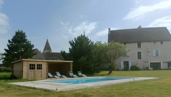 La Ferme Aux Arts, Rezervovat  Beaumont-sur-Grosne Burgundsko