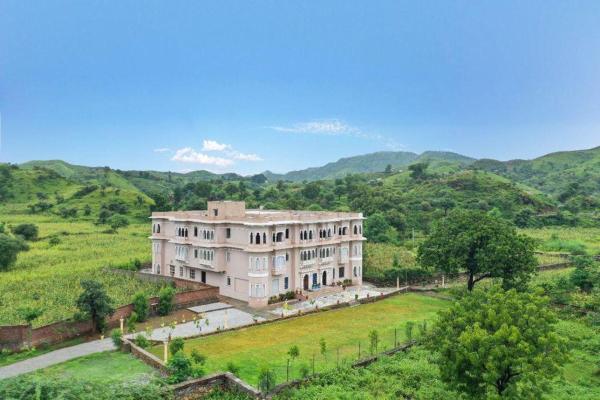 JAG ARAVALI - Nature Peace Paradise - A Lush Green Resort, Rezervovat  Udajpur Rajasthan